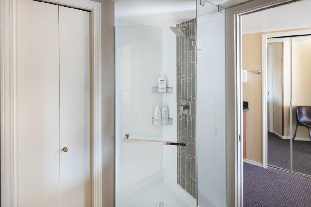 Mountain View Penthouse- 2br Oasis At The Marquise In Apartment Whistler
